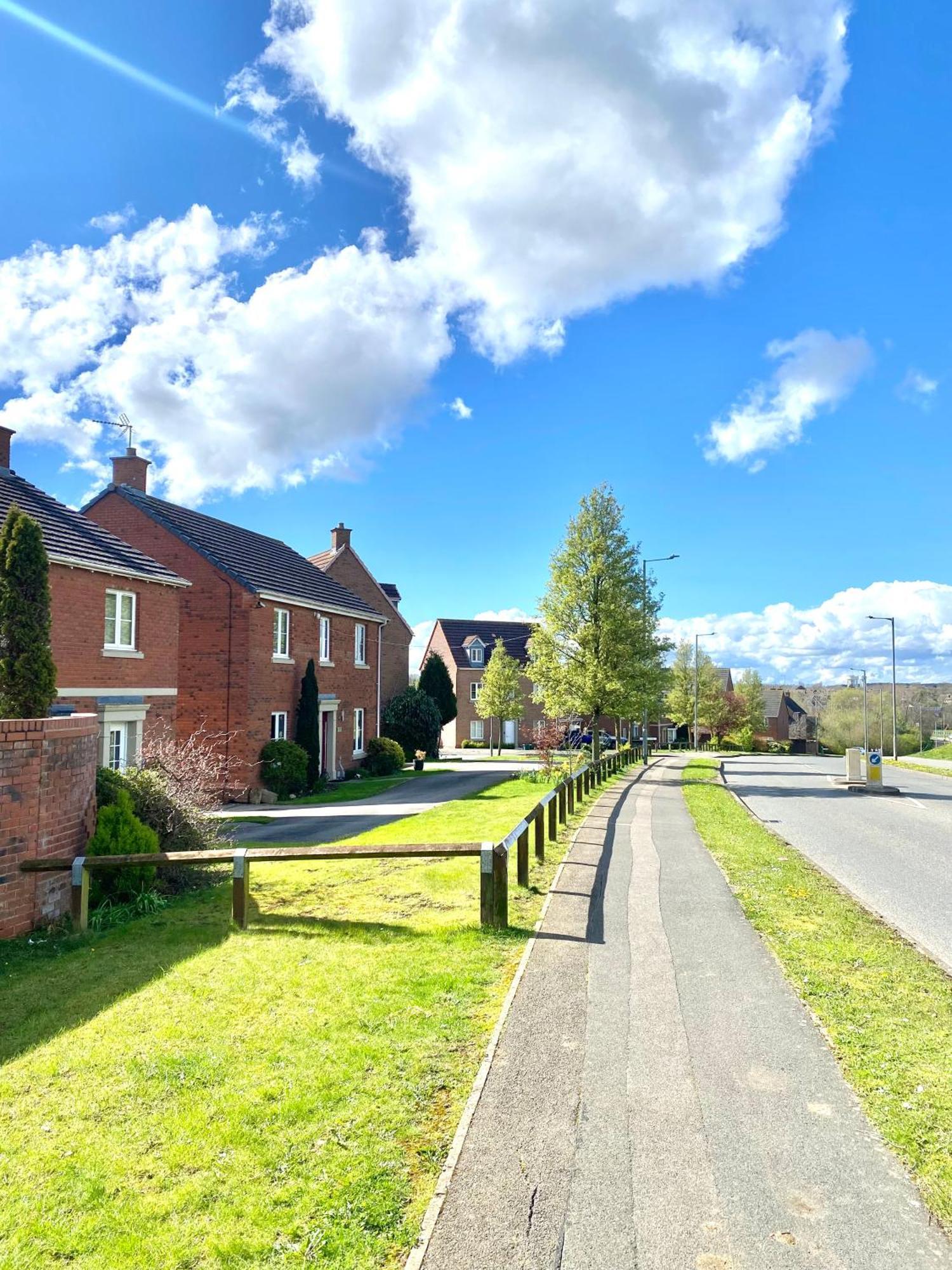 Free Private Parking! Oakley House And Garden! Fully Equipped 4 Comfy Beds Villa Corby Eksteriør bilde